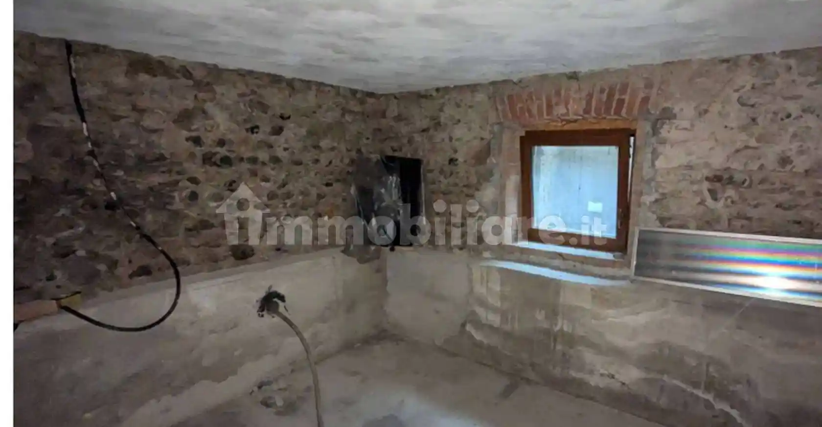 Appartamento all'asta via Nino Bixio, Biandronno - foto 3