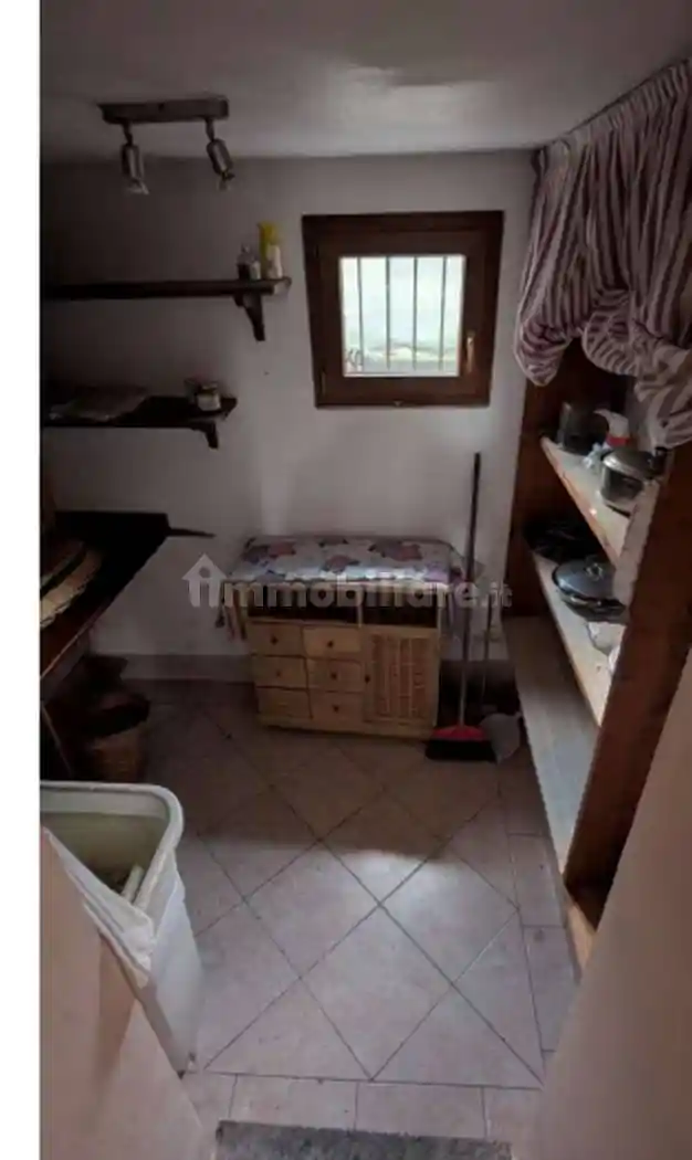 Appartamento all'asta via Nino Bixio, Biandronno - foto 4