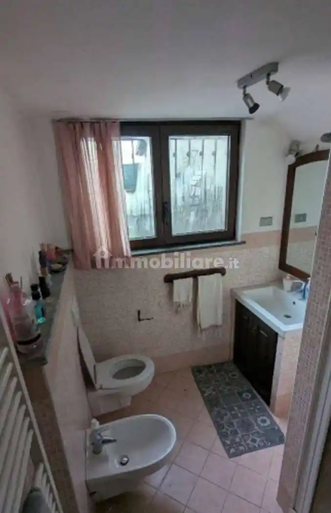 Appartamento all'asta via Nino Bixio, Biandronno - foto 5