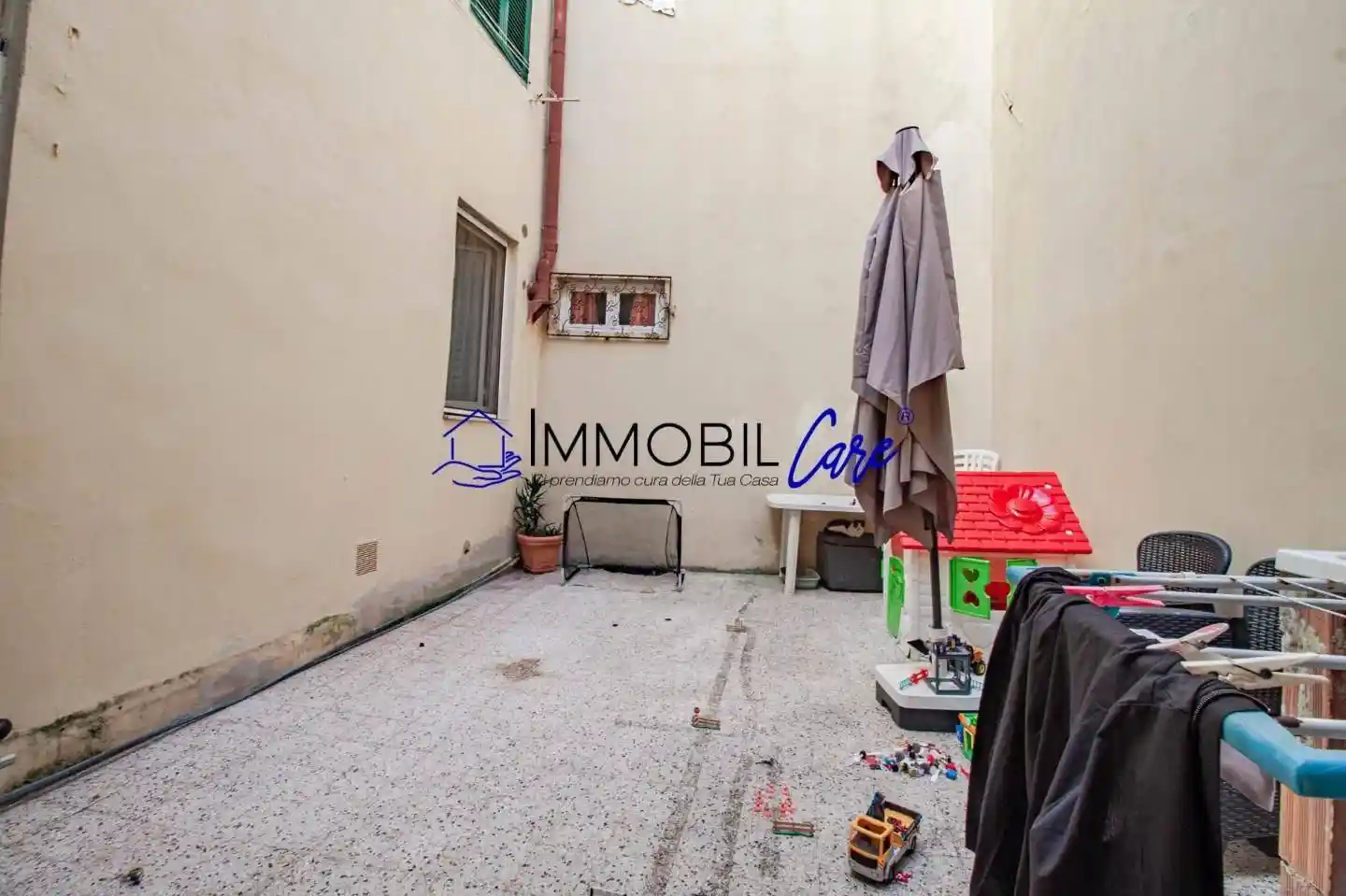 Appartamento in vendita a Livorno