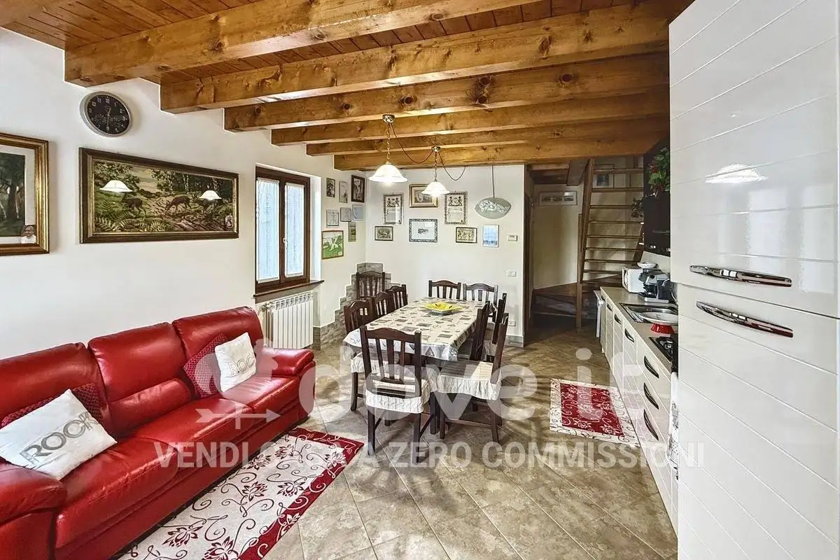 Appartamento in vendita a Dossena