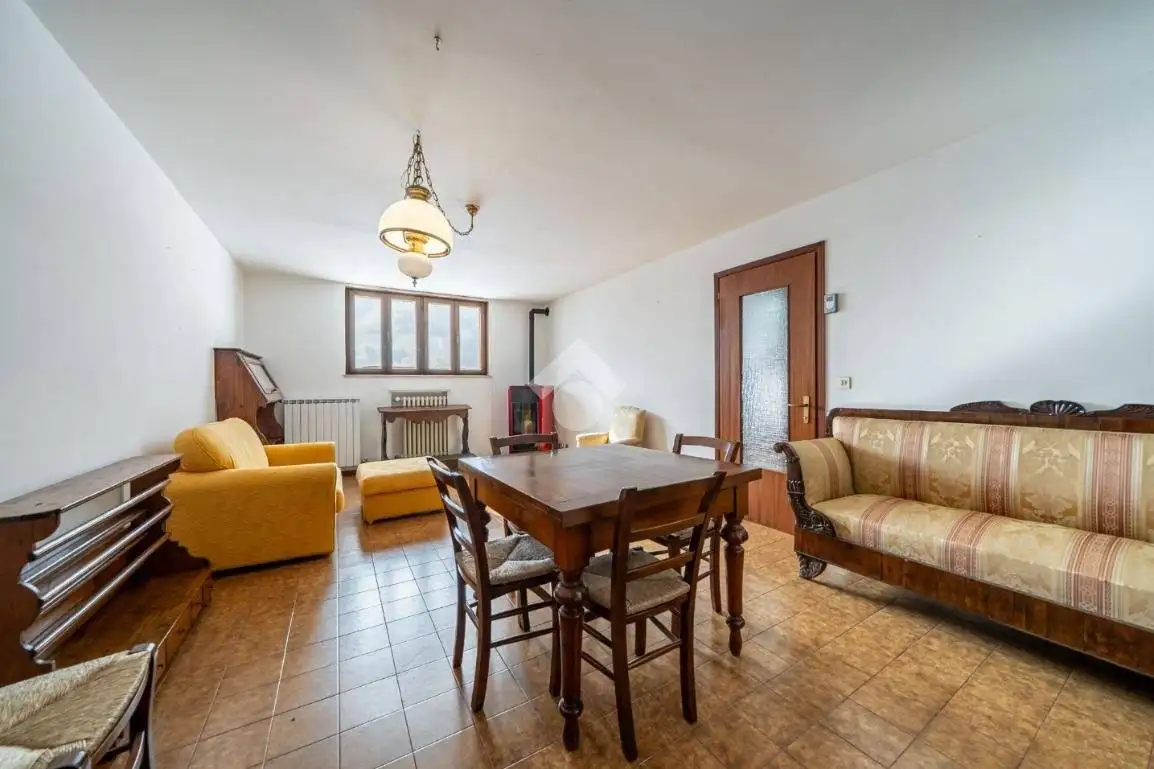 Appartamento in affitto a Bosco Chiesanuova