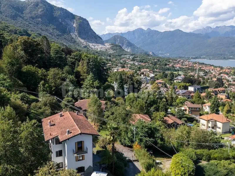 Casa indipendente in vendita a Baveno