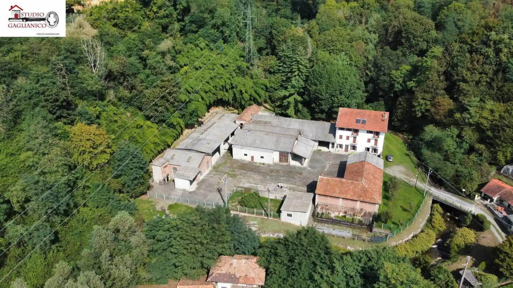 Palazzo - Edificio in vendita a Biella