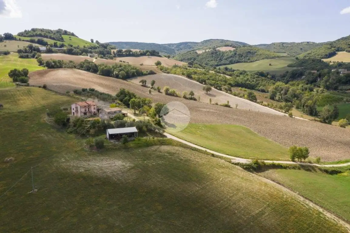 Casa indipendente in vendita a Isola del Piano