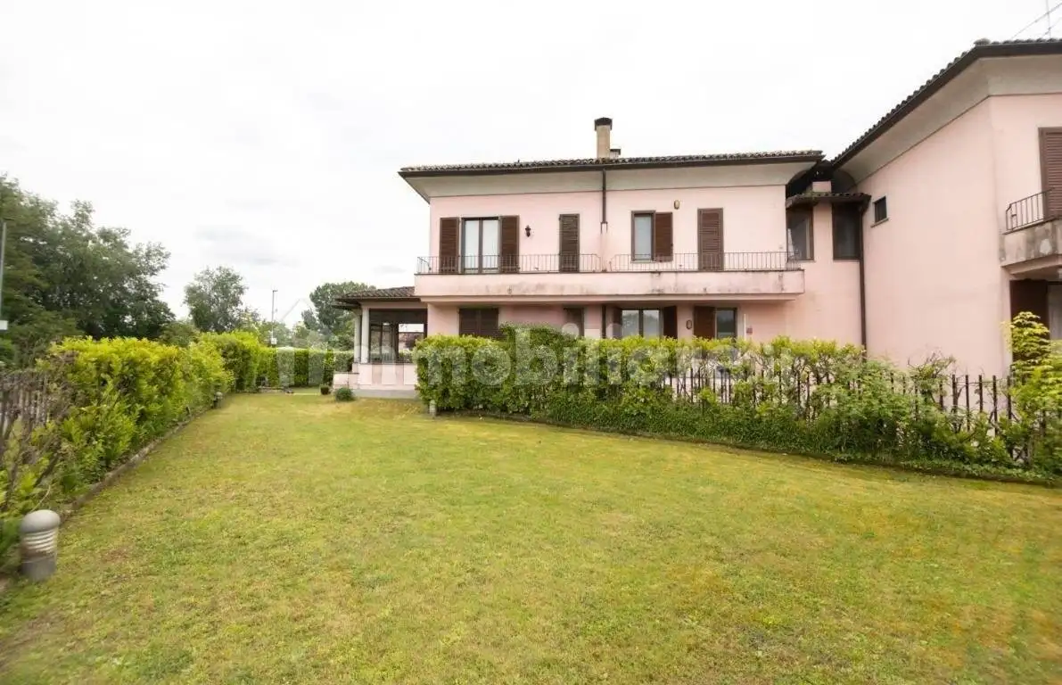 Villetta a schiera in affitto a Basiglio