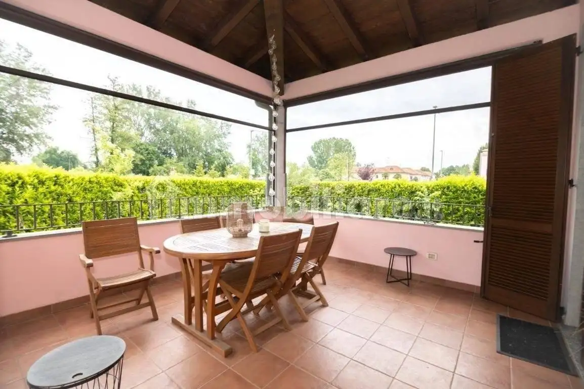 Villa a schiera 5 locali, buono stato, Zona Rurale, Basiglio - foto 3