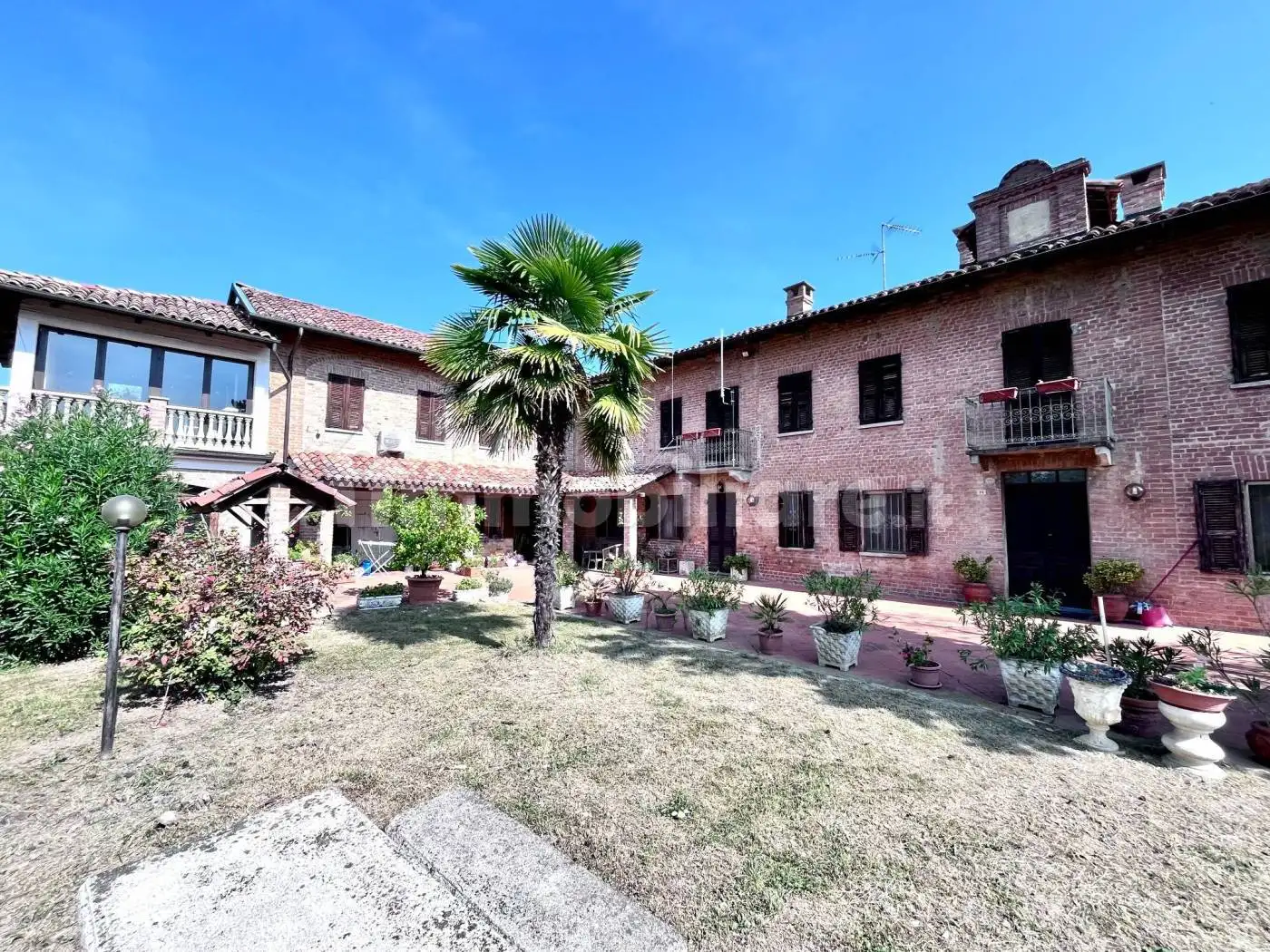 Rustico - Casale in vendita a Isola d'Asti