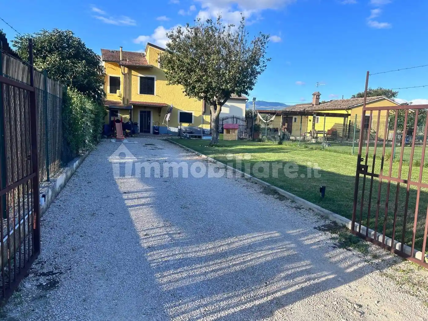 Villetta a schiera in vendita a Montefalco