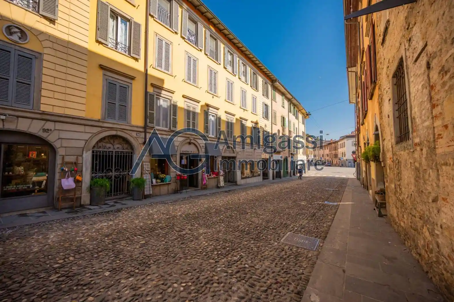 Appartamento in vendita a Bergamo