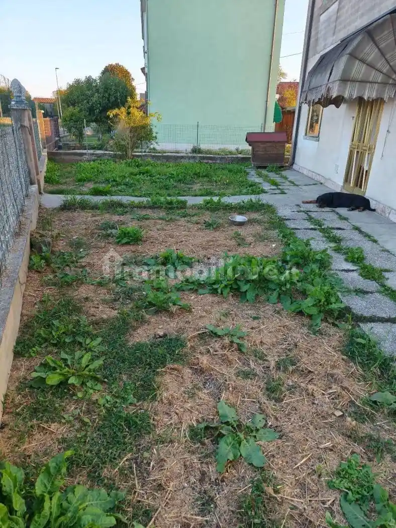 Villa in vendita a Riva del Po