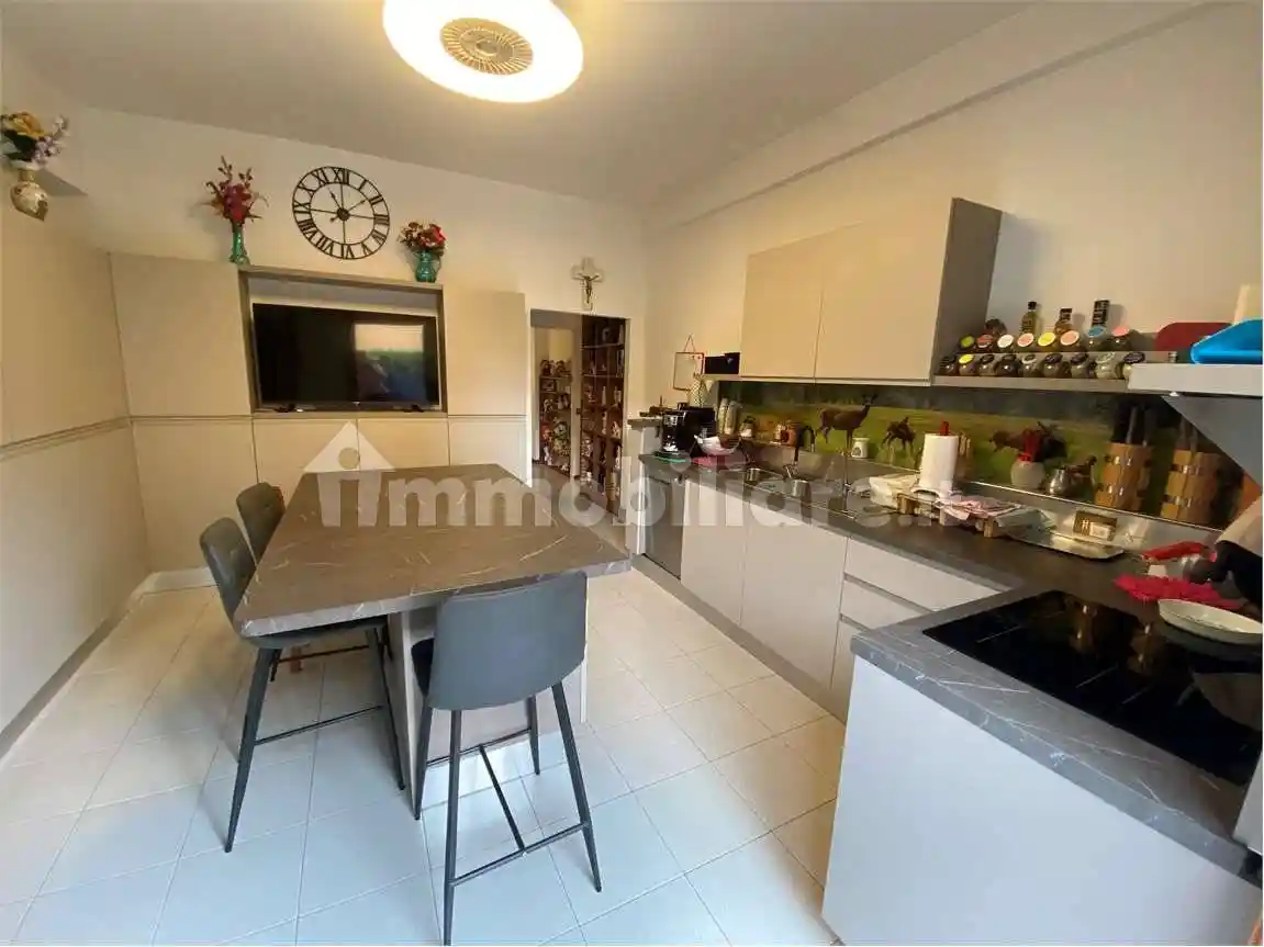 Quadrilocale via Erbosa , 96, Chiesanuova, Prato - foto 2