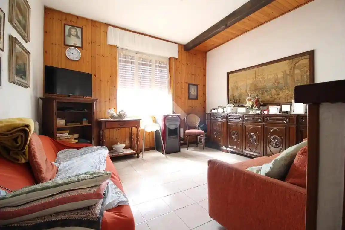 Villa in vendita a Roverbella