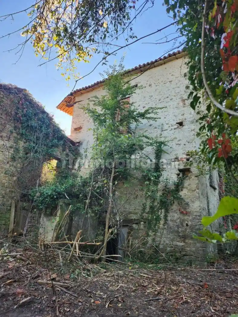 Casale, da ristrutturare, 1000 m², Monastero Bormida - foto 3