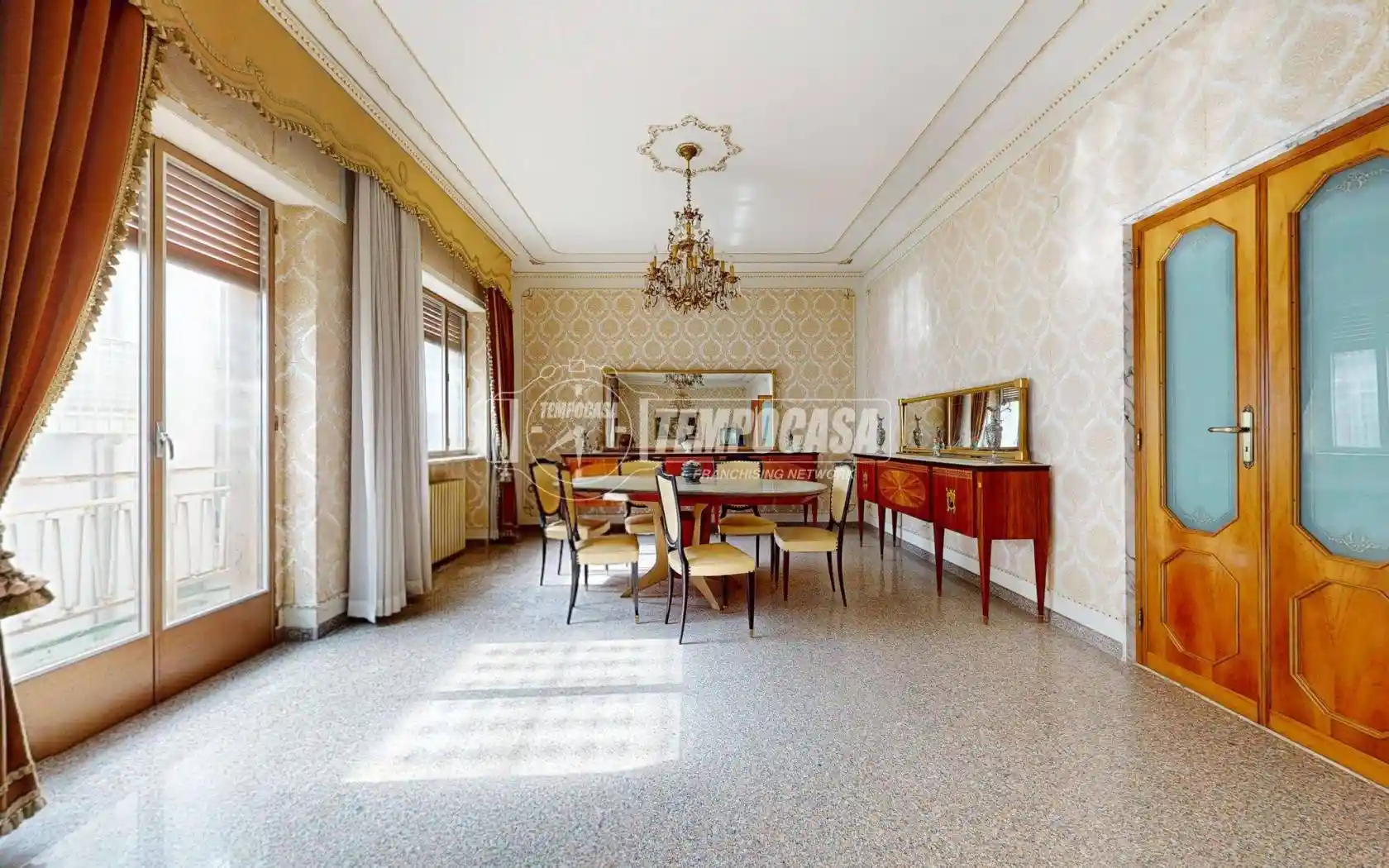 Palazzo - Edificio in vendita a Rutigliano