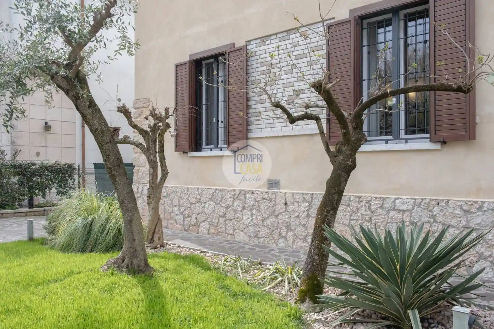 Villa bifamiliare via Leopardi 13, Borgo Milano, Verona - foto 2