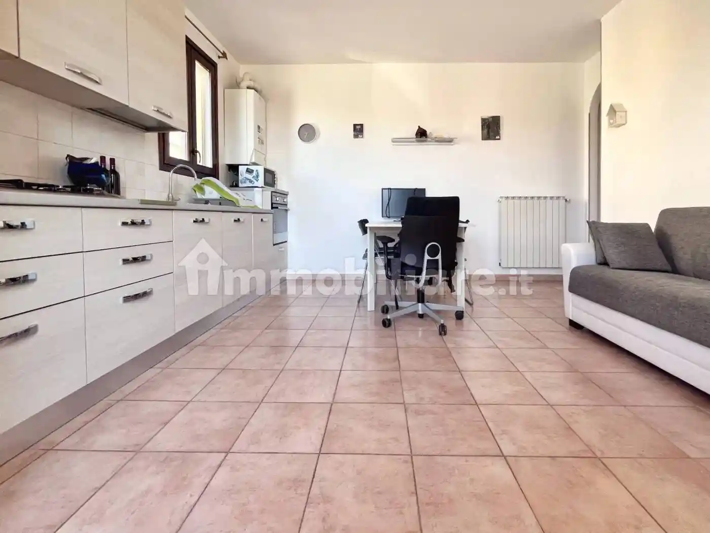 Trilocale piazza Padre Ernesto Balducci 8, Montecastello, Treggiaia, I Fabbri, Pontedera - foto 5