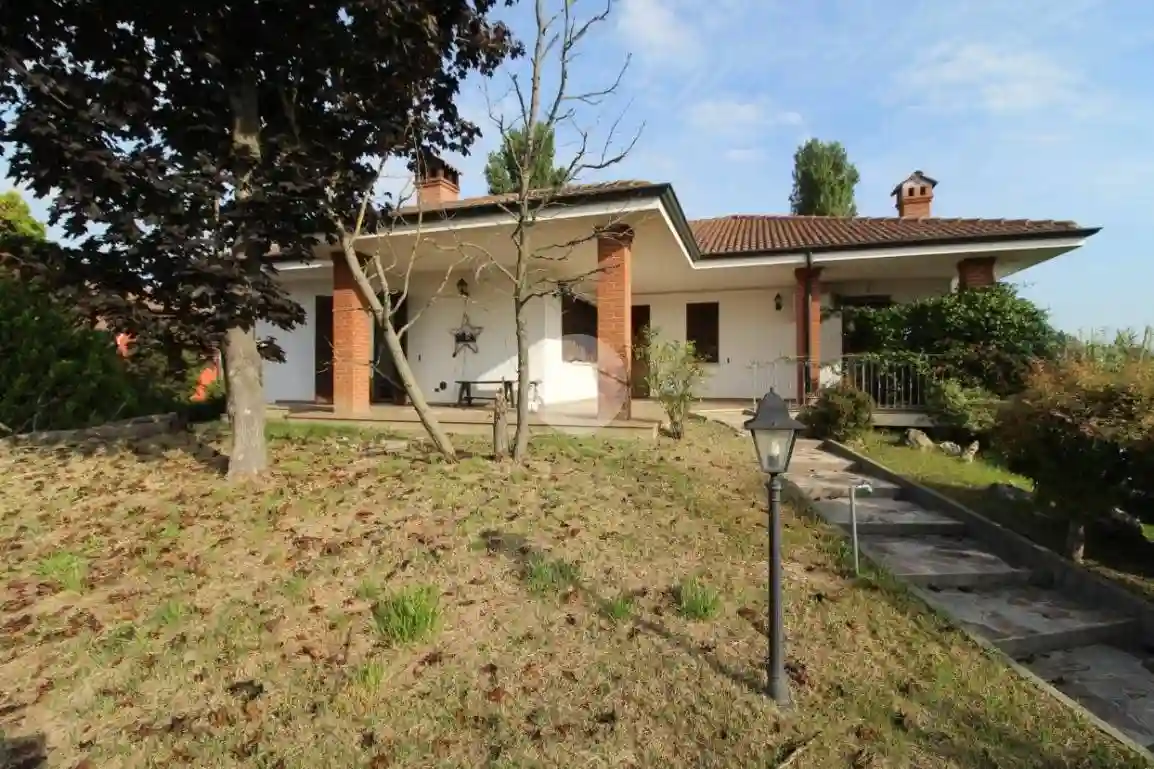 Villa unifamiliare via Regina Margherita 33, Centro, Ceresole Alba - foto 4