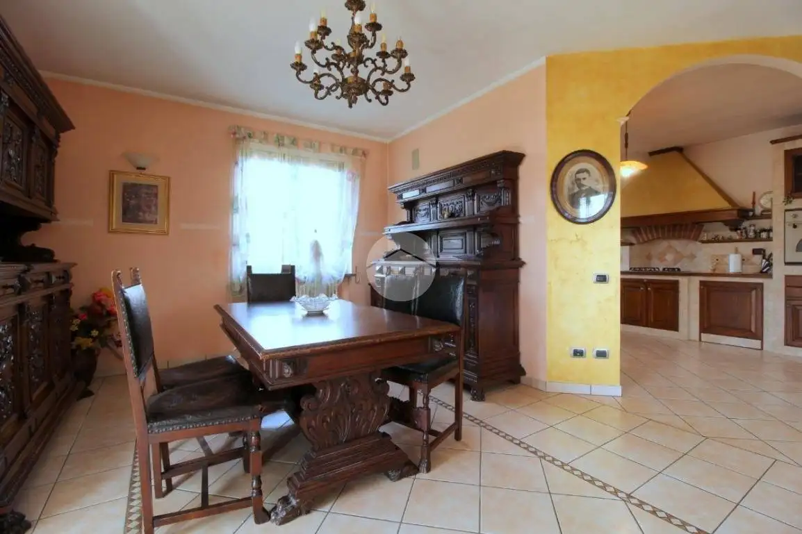 Villa unifamiliare via Regina Margherita 33, Centro, Ceresole Alba - foto 5