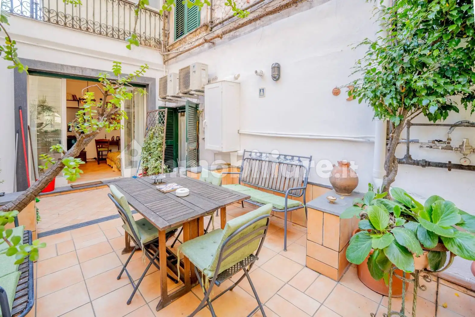 Appartamento in affitto a Napoli