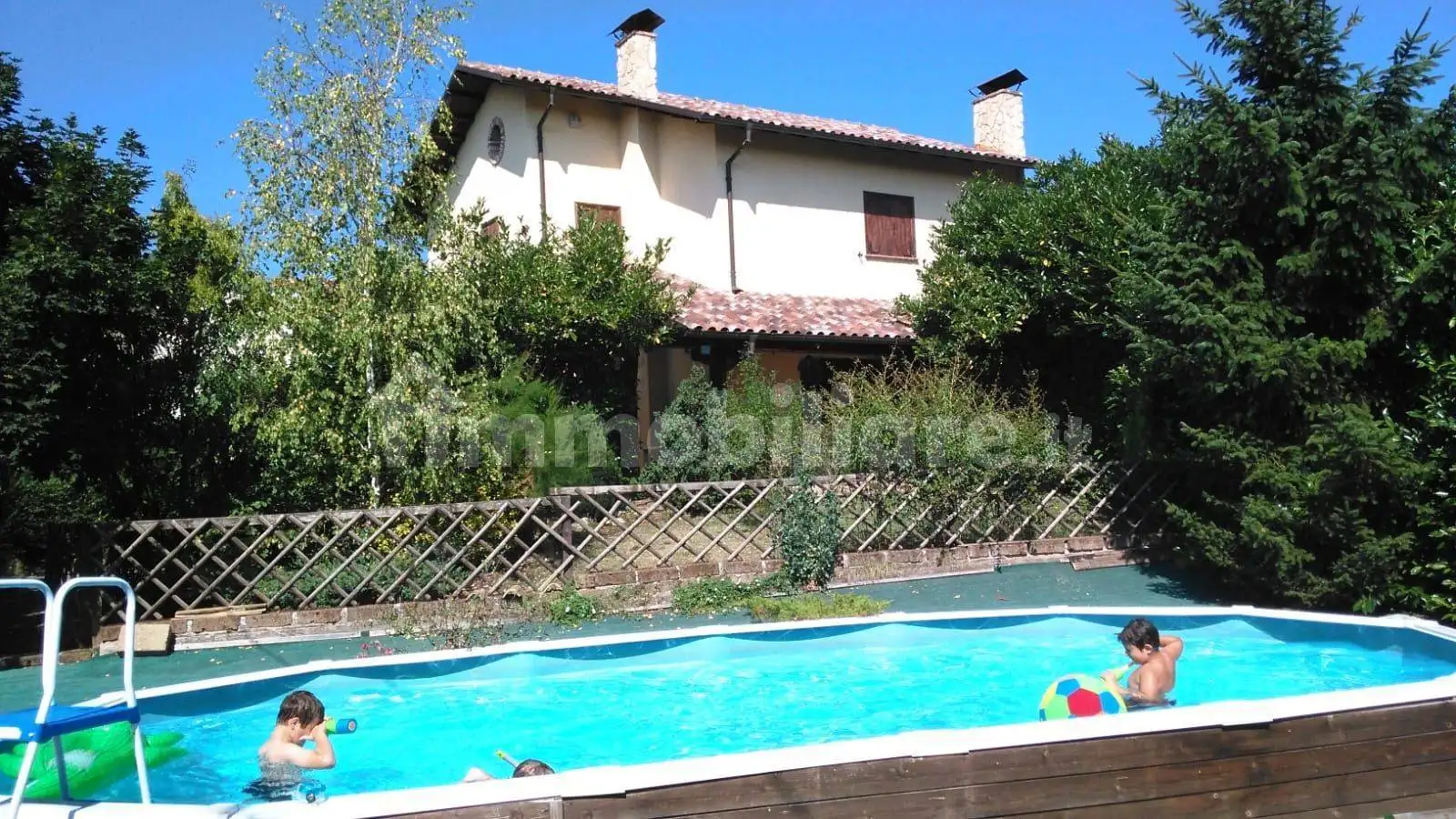 Villa in vendita a L'Aquila