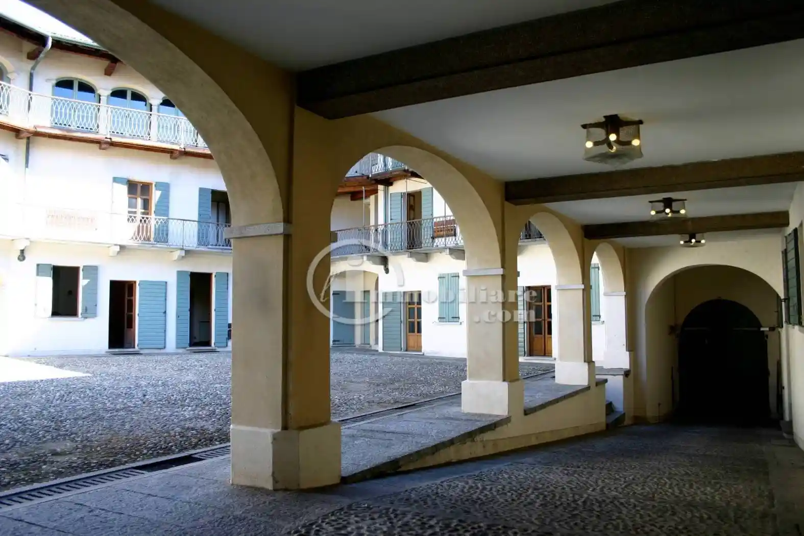 Palazzo - Edificio in Vendita - foto 4