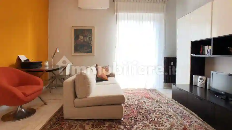 Trilocale via Umberto Fogagnolo 32, Centro, Sesto San Giovanni - foto 4