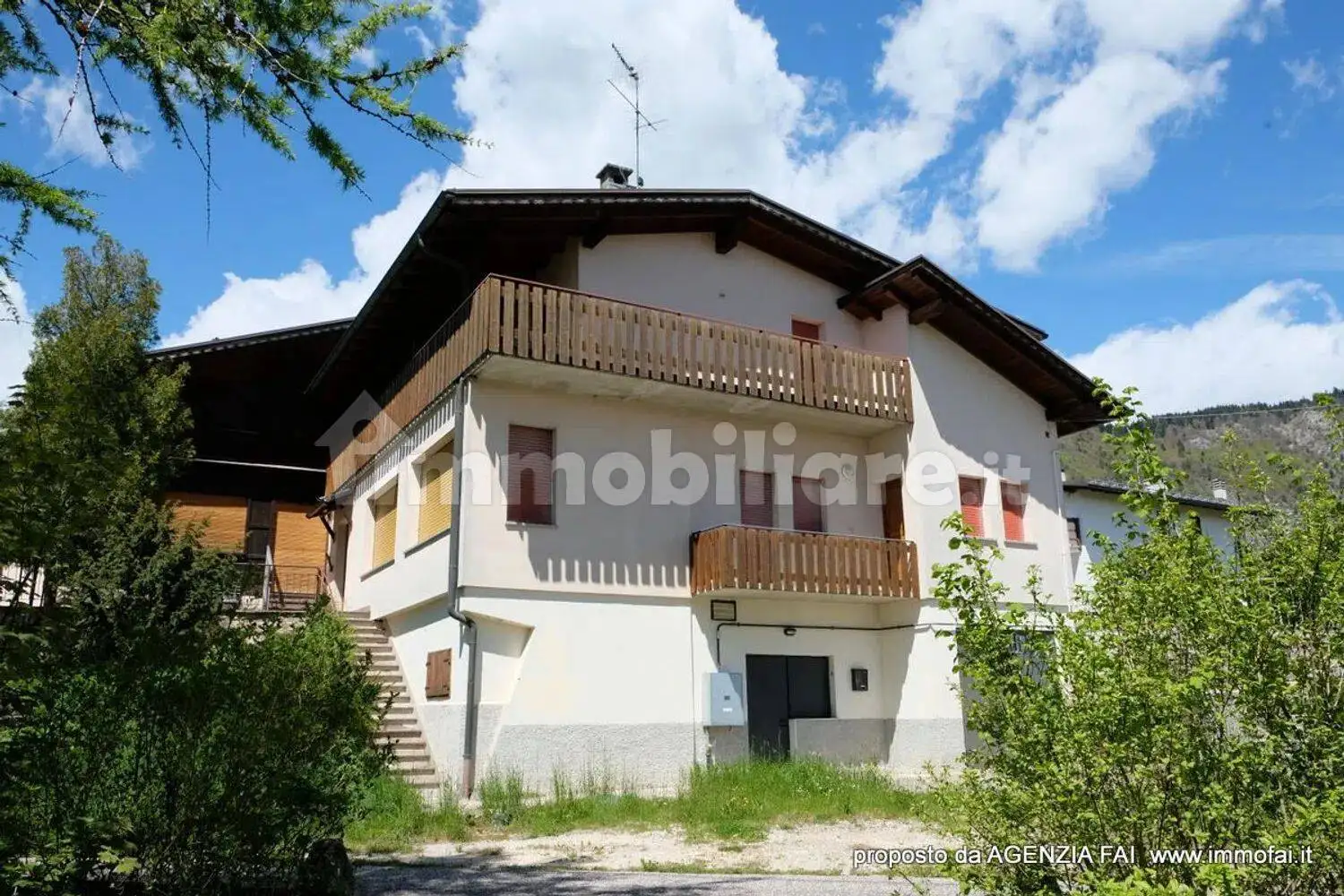 Villa unifamiliare via Della Madonna Del Lavoro, Centro, Fai della Paganella - foto 2