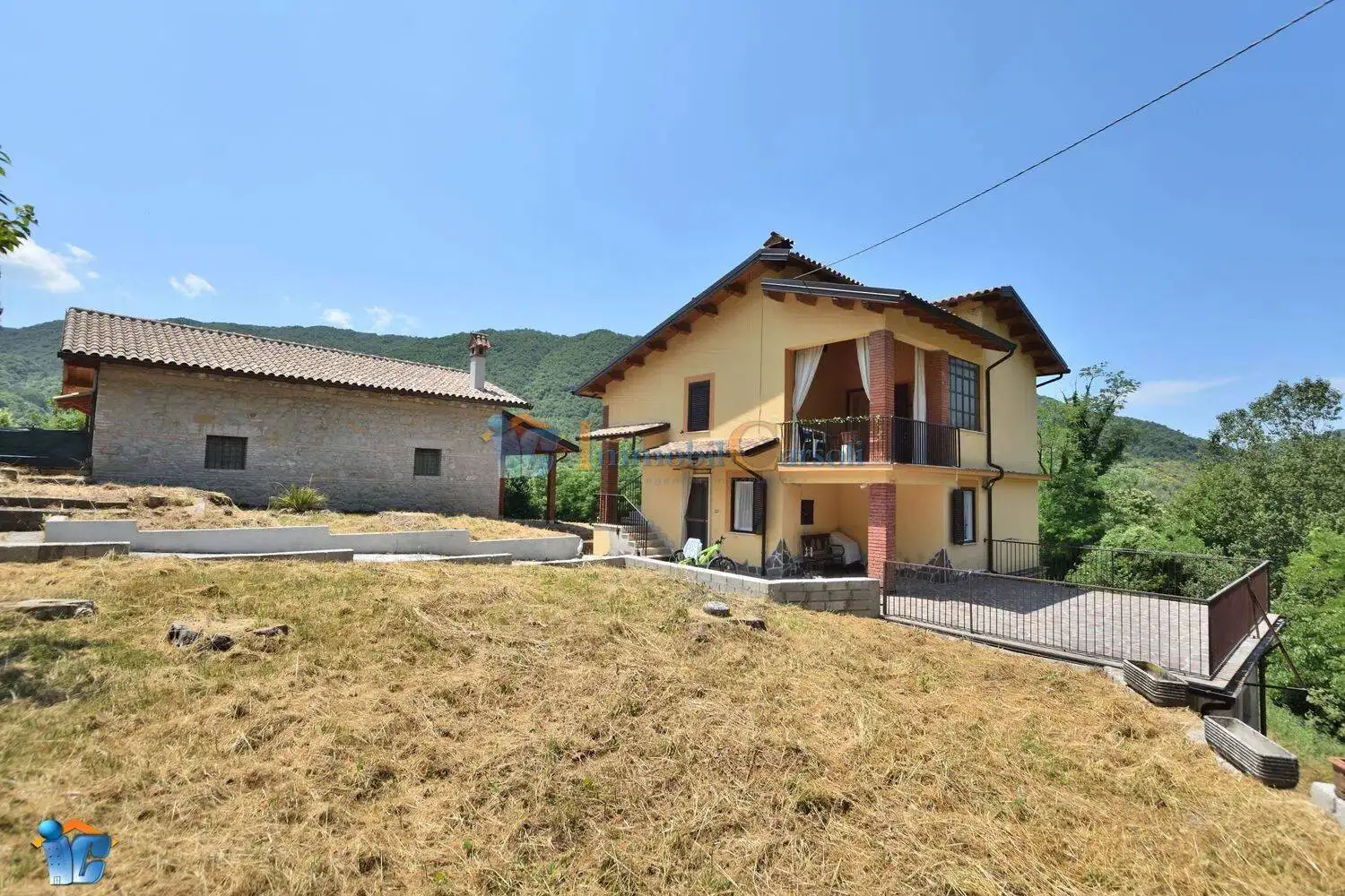 Villa in vendita a Turania