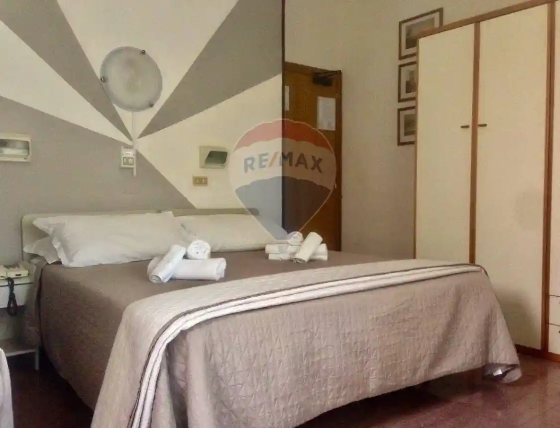 Palazzo - Edificio in vendita a Rimini