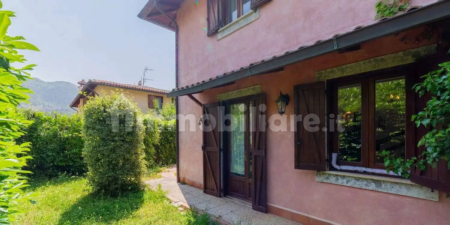 Villa in vendita a Rocca di Botte