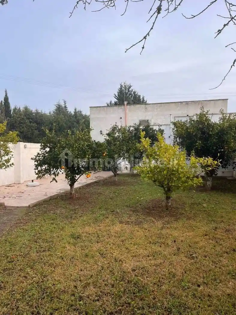 Villa in vendita a Cutrofiano