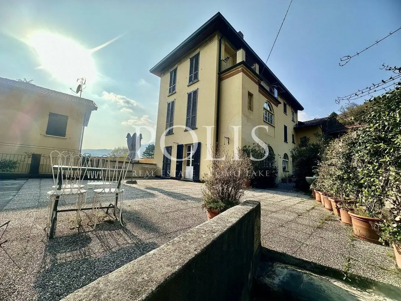 Villa in vendita a Proserpio