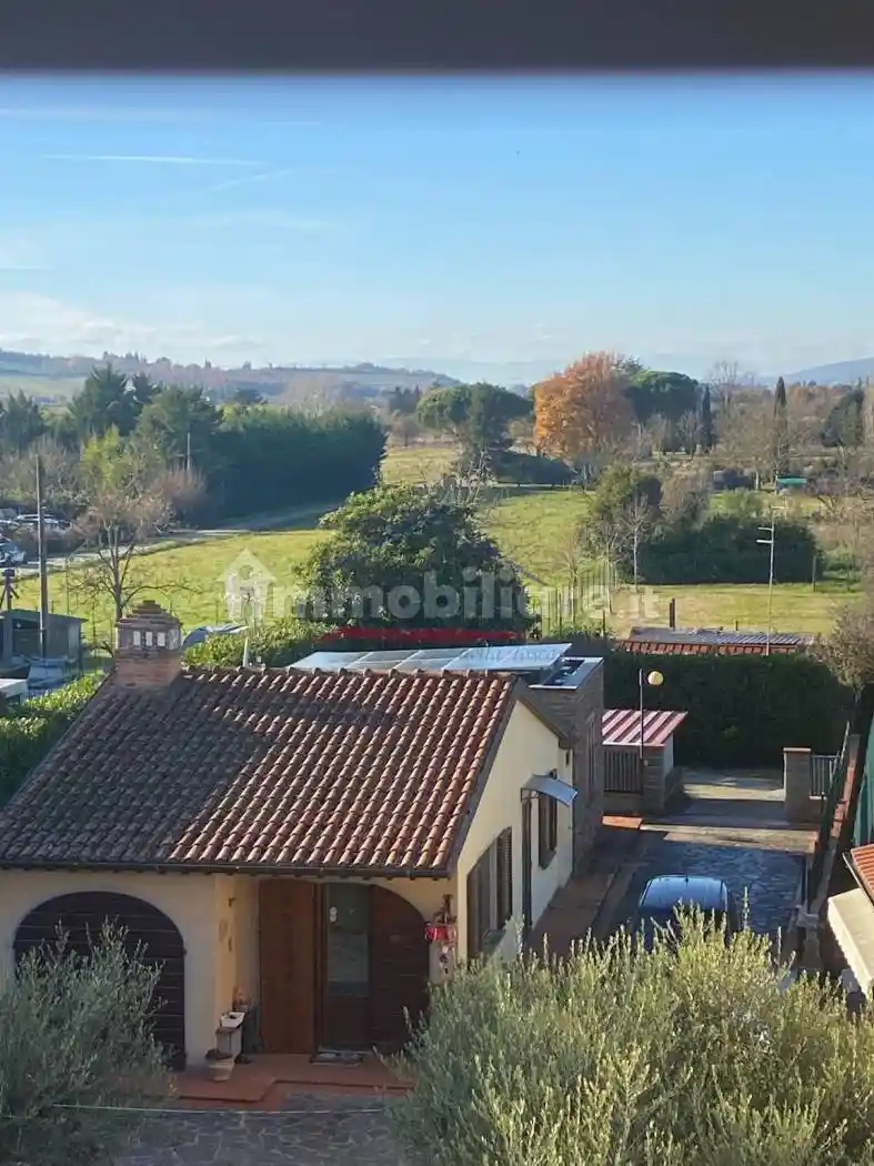 Trilocale ottimo stato, piano terra, Tregozzano, Arezzo - foto 2