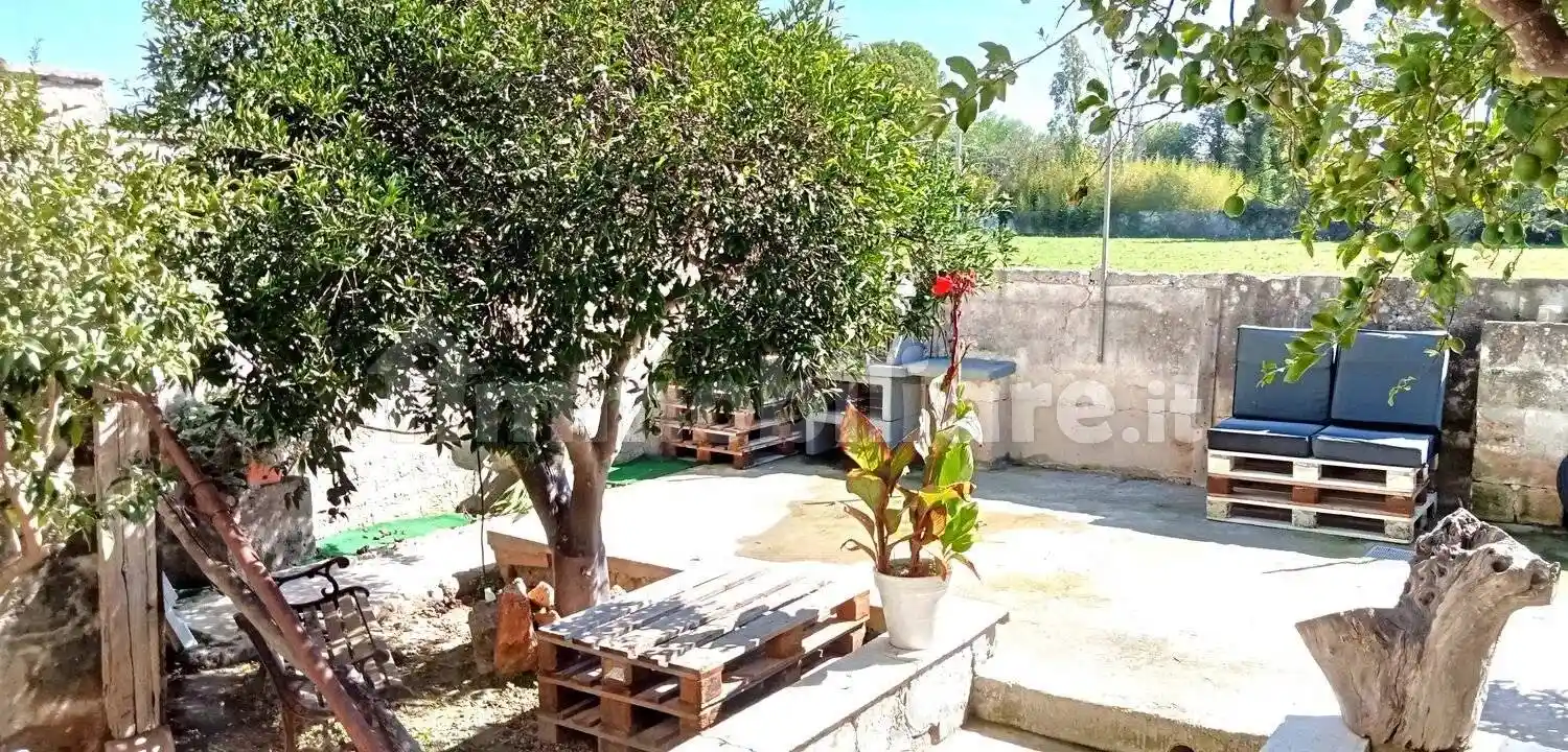 Villa in vendita a Monteroni di Lecce