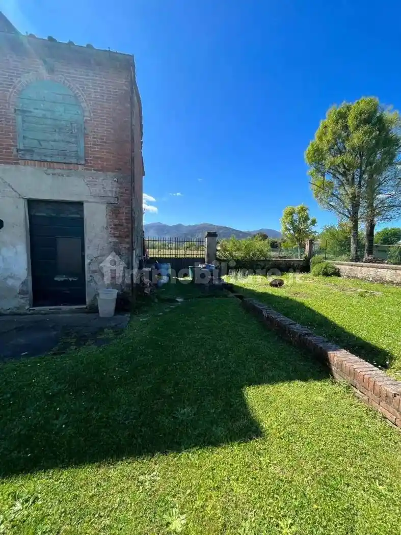 Villa unifamiliare, buono stato, 443 m², Carraia - Colognora, Capannori - foto 5