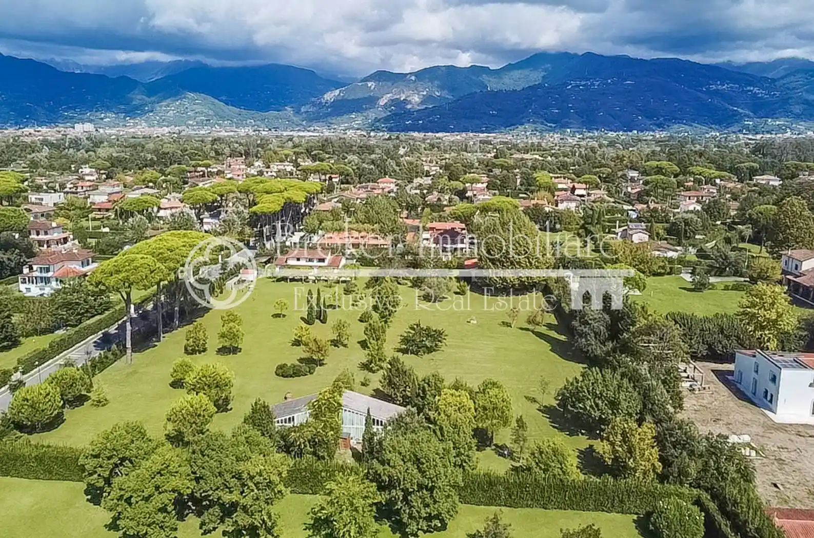 Villa in vendita a Forte dei Marmi