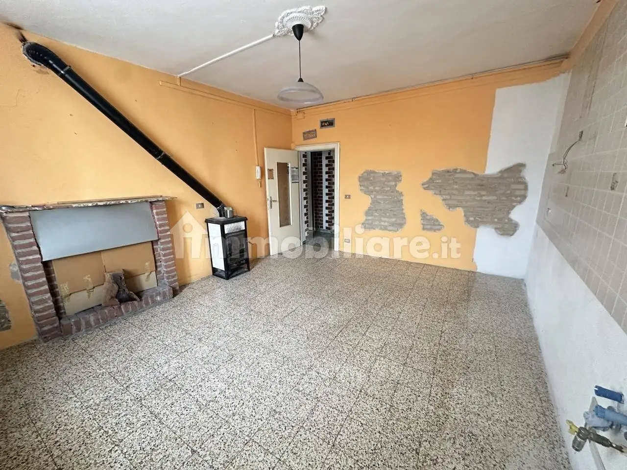 Terratetto unifamiliare via Frati, 100, Centro, Castell'Arquato - foto 3