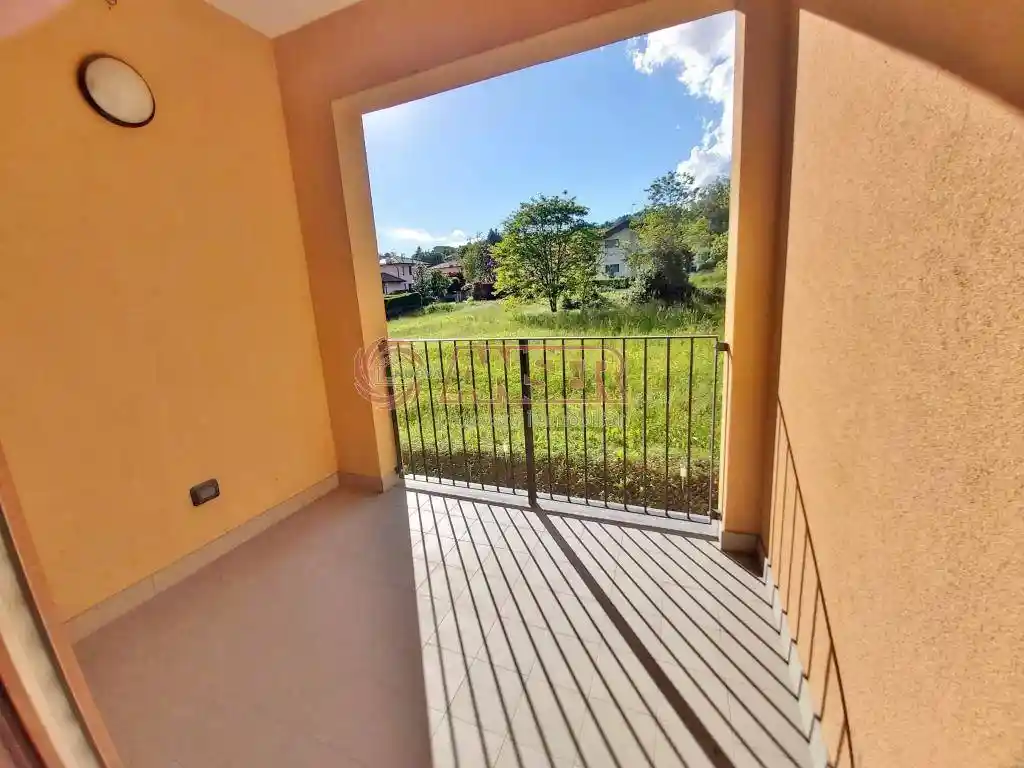 Bilocale Vigano' via Marconi 25, Viganò - foto 2