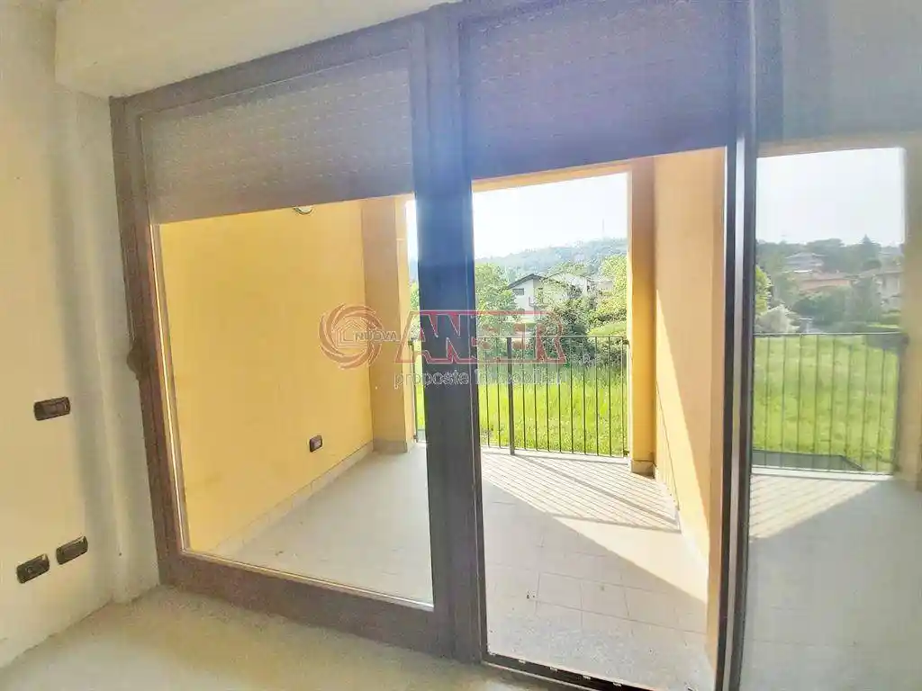 Bilocale Vigano' via Marconi 25, Viganò - foto 3