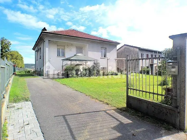 Villa in vendita a Cerrina Monferrato