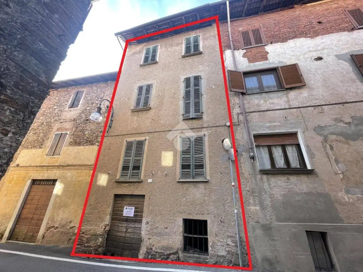 Casa indipendente in vendita a Maggiora