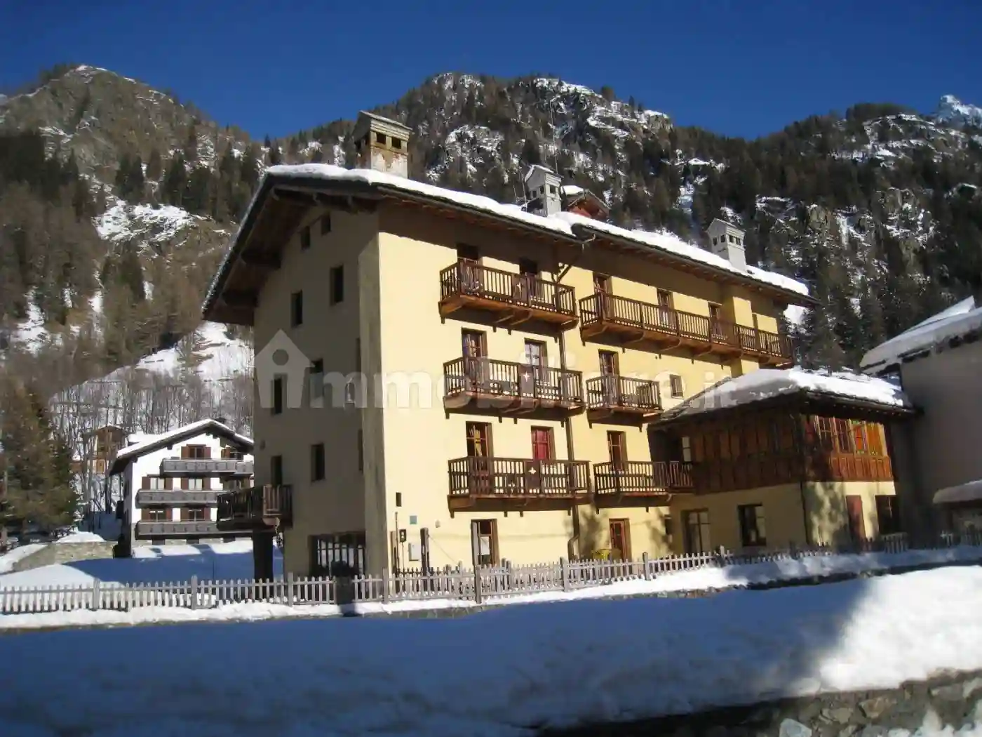 Palazzo - Edificio - foto 2