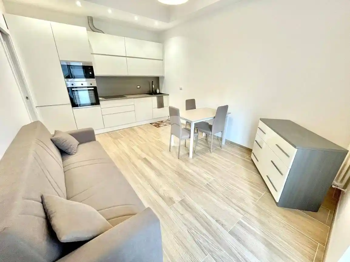 Bilocale via Giuseppe Ferrari 8, Regina Pacis - Borsa, Monza - foto 2