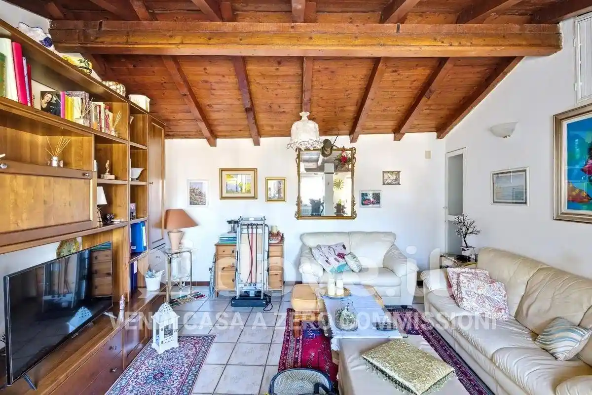 Trilocale via Archimede, Sant'Ambrogio, Varese - foto 2