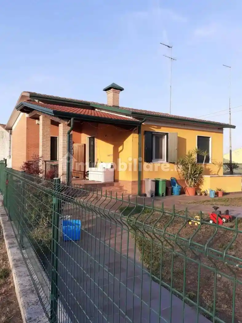 Villa in vendita a Mesola