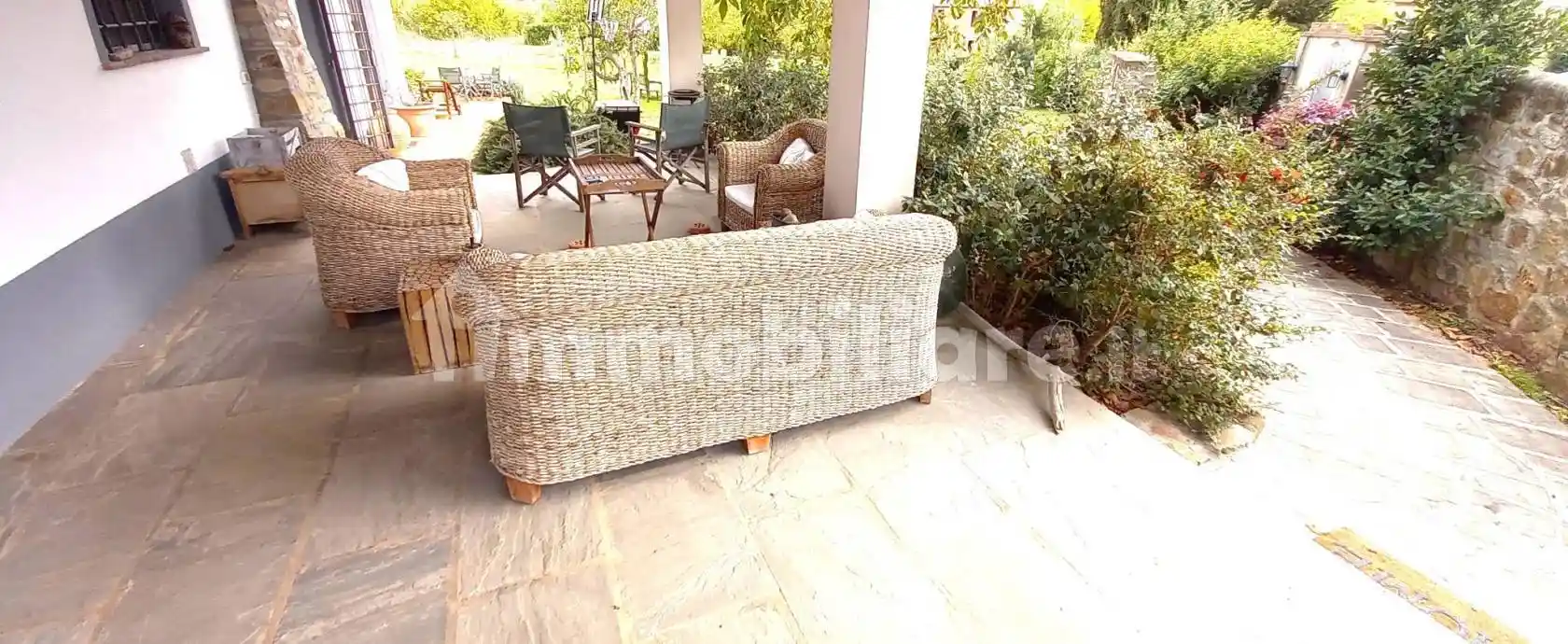 Villa in vendita a Carmignano