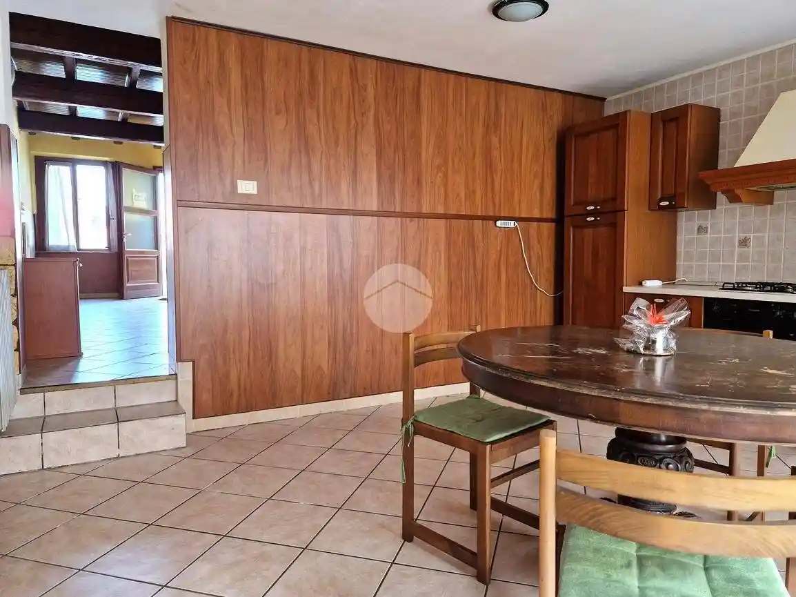 Terratetto plurifamiliare via Nazario Sauro 12, Centro, Bagnolo San Vito - foto 2