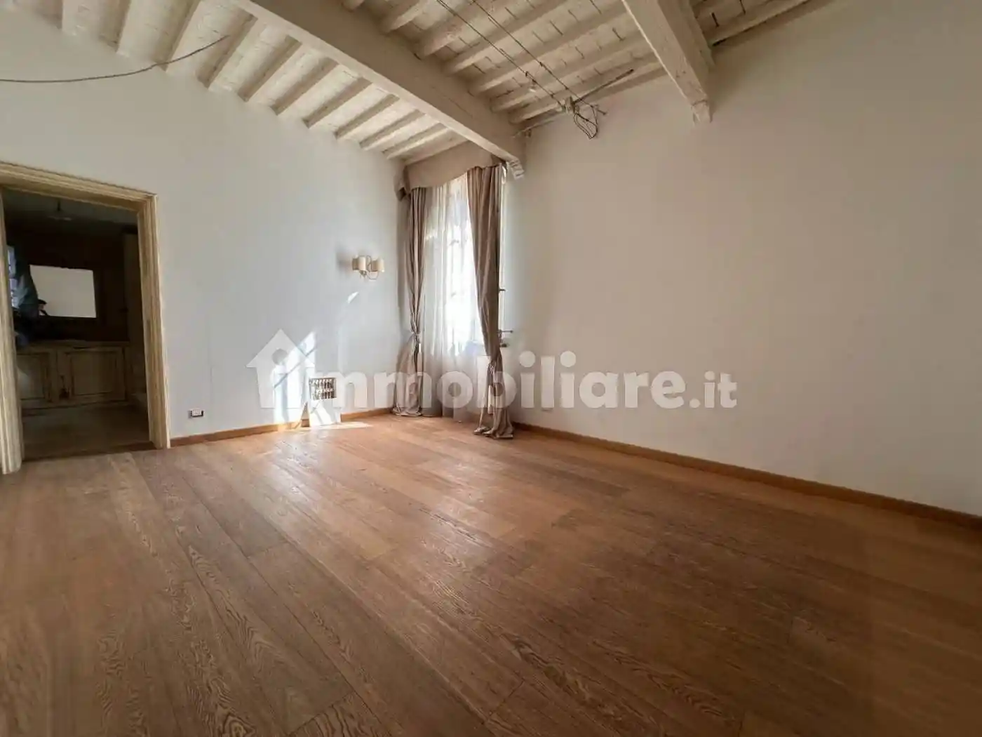 Appartamento in vendita a Cascina