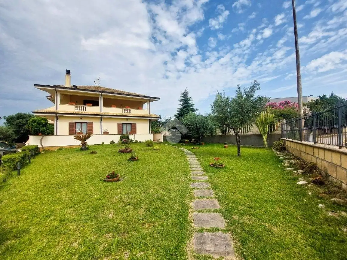 Villa in vendita a Botricello